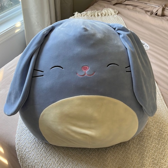 Sebastian the Bunny Squishmallow - Picture 1 of 3